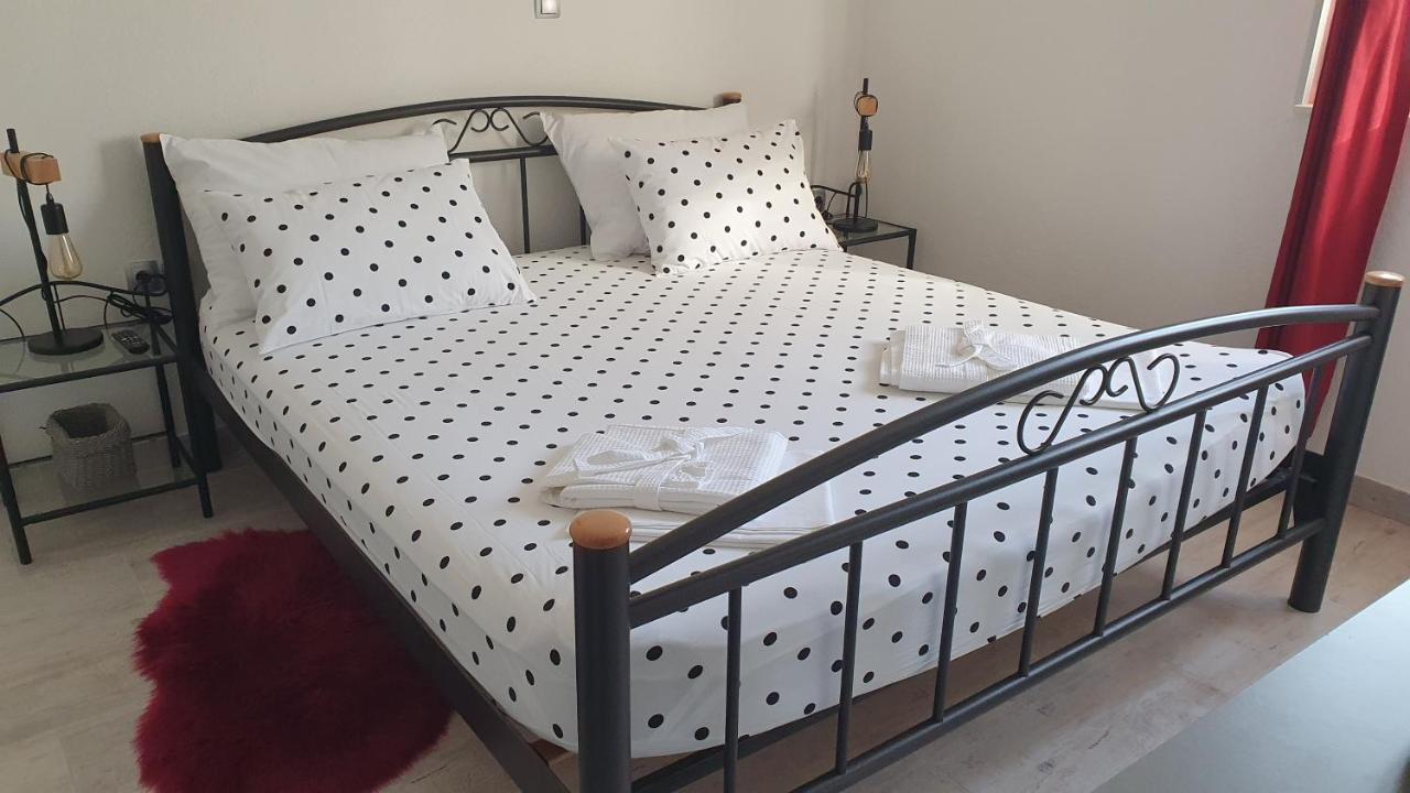 Villa Fides With Private Pool, Garden And Sea View Kastel Novi Bagian luar foto