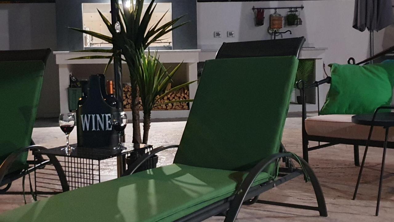 Villa Fides With Private Pool, Garden And Sea View Kastel Novi Bagian luar foto