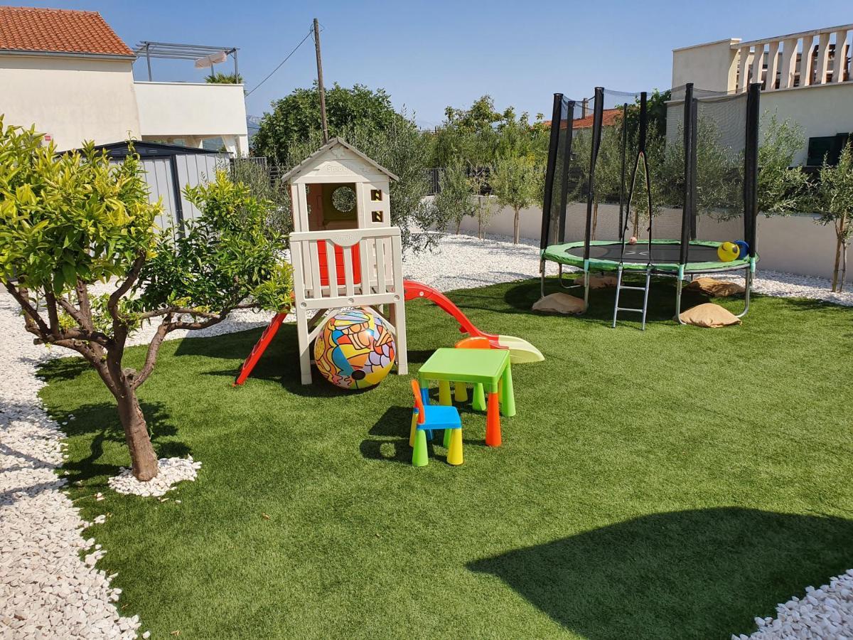 Villa Fides With Private Pool, Garden And Sea View Kastel Novi Bagian luar foto