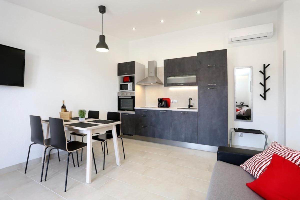 Villa Fides With Private Pool, Garden And Sea View Kastel Novi Bagian luar foto