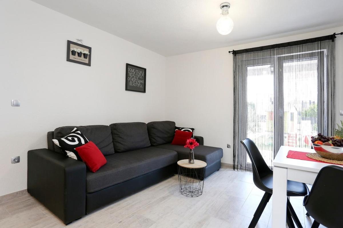 Villa Fides With Private Pool, Garden And Sea View Kastel Novi Bagian luar foto