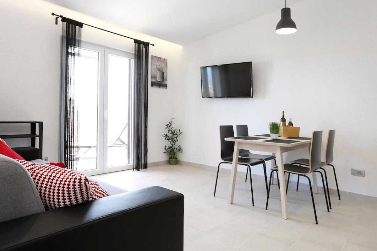 Villa Fides With Private Pool, Garden And Sea View Kastel Novi Bagian luar foto